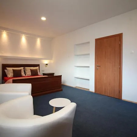 Centre Free Parking 1&2 Floor Apartman *