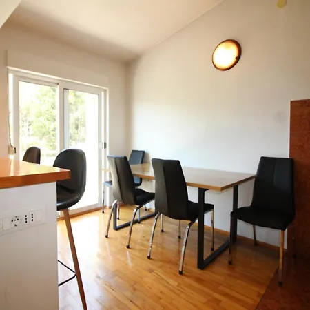 Centre Free Parking 1&2 Floor * Makarska