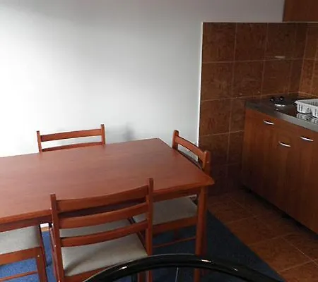 Centre Free Parking 1&2 Floor * Makarska